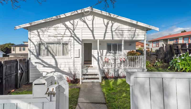 44 Rimu Street, New Lynn