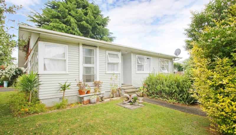 40 Ashley Avenue, Mangere