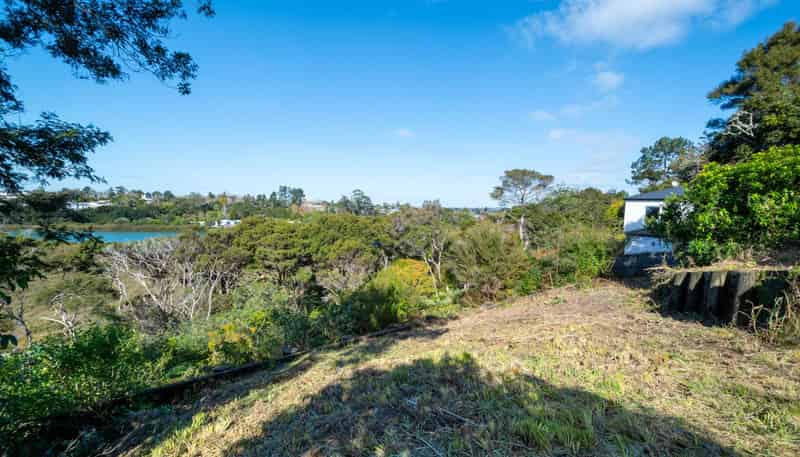 143C  Colwill Road, Massey