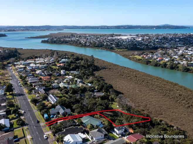 143C  Colwill Road, Massey