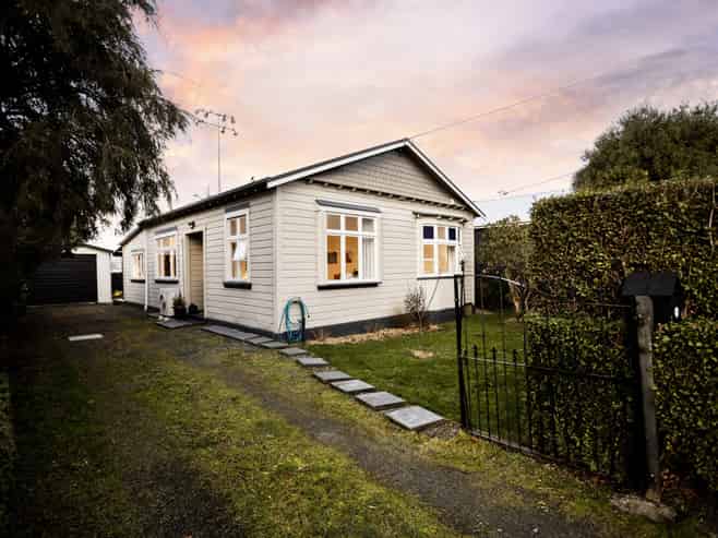 169 Surrey Street, Saint Clair