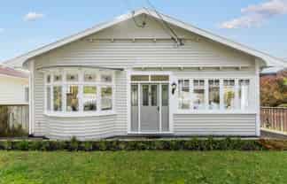 4 Collier Avenue, Karori