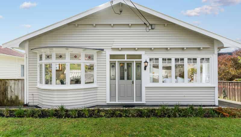 4 Collier Avenue, Karori