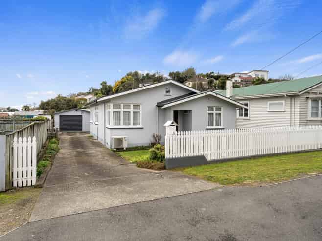 3 Franklyn Street, Nelson South