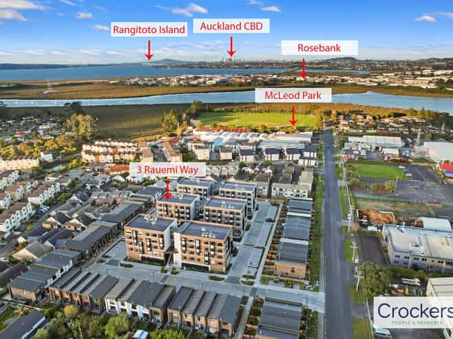 304/3 Rauemi Way, Te Atatu South
