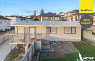 30 Rogan Street, Hillsborough
