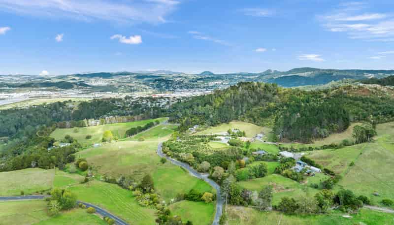 99 Old Parua Bay Road, Abbey Caves