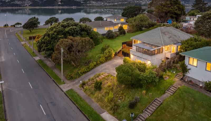142 Te Pene Avenue, Titahi Bay