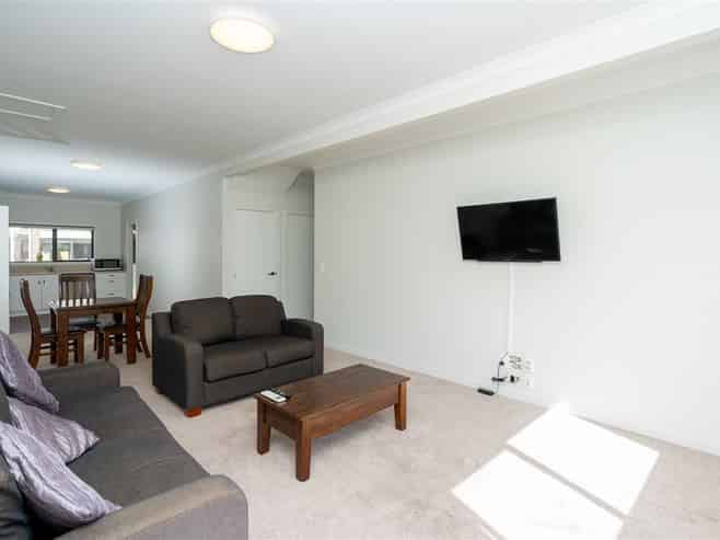 4A/62 Carrington Avenue, Silverdale