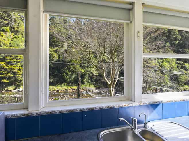 4 & 6 Bush Street, Karangahake