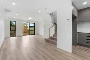 25 Parkinson Avenue, Mount Albert