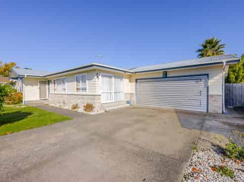 41 James Foley Avenue, Pirimai