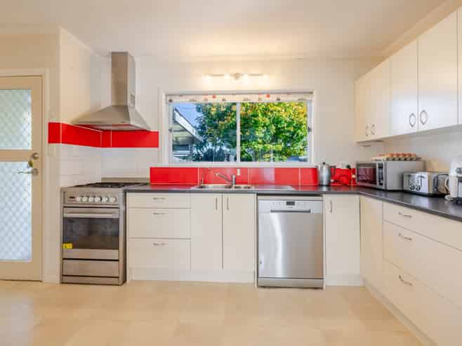 41 James Foley Avenue, Pirimai