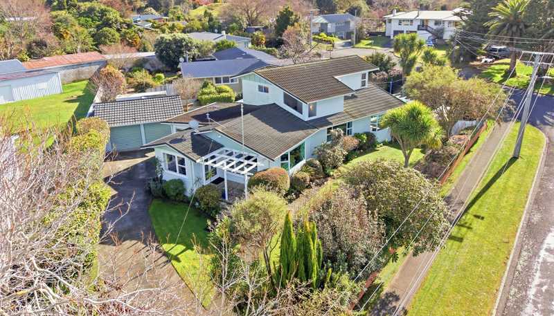 5 Eaton Crescent, Otamatea