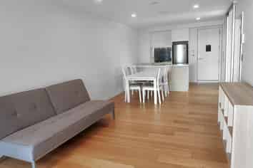 504/10 Lion Place, Epsom
