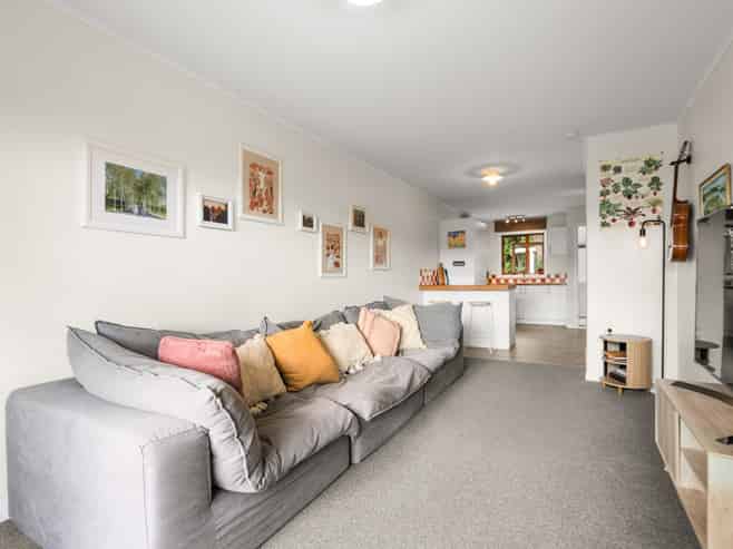 2/48 Byron Street, Cambridge