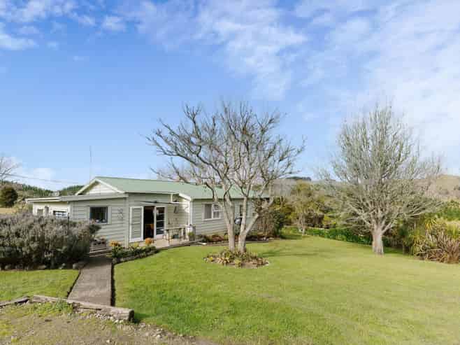 2192 Omana Road, Pukehuia