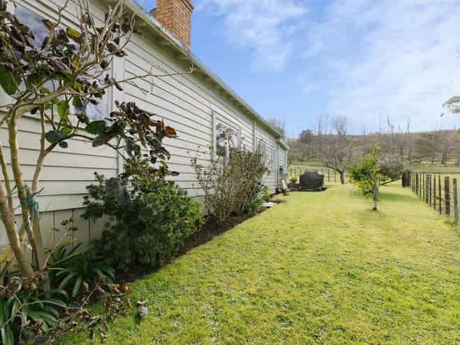 2192 Omana Road, Pukehuia