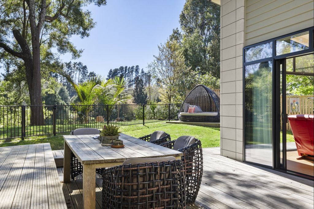 Motivated To Sell - Modern Luxury & River Views 2