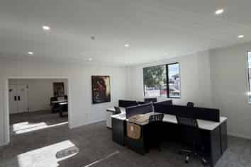 Papatoetoe Office | 180sqm | 4 Car Parks
