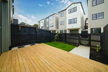 17 Maita Ma Place, Stanmore Bay