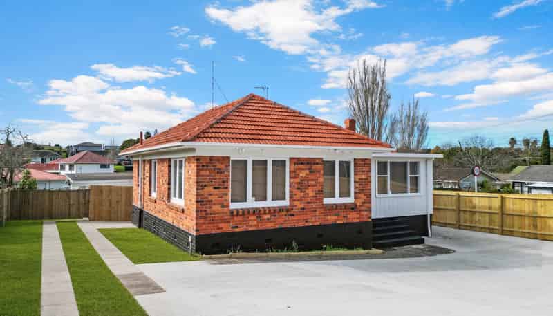 42 Coxhead Road, Manurewa