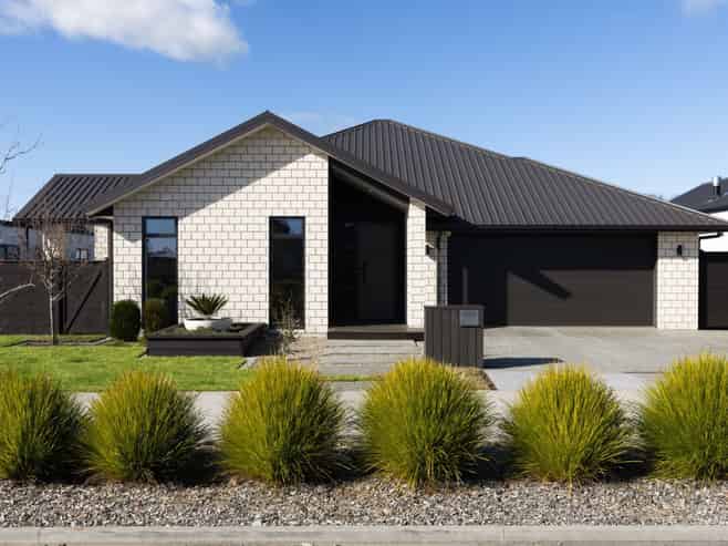 32 Hugo Shaw Drive, Cambridge
