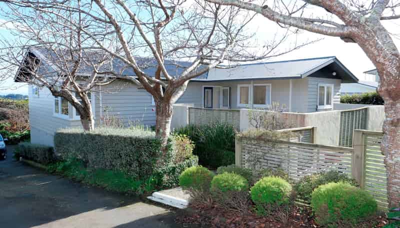 8 Kotare St, Waikanae