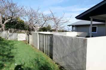 8 Kotare St, Waikanae