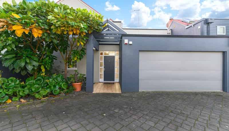 3/19 Waiatarua Road, Remuera