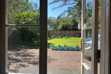 43a Valley Road, Mount Eden