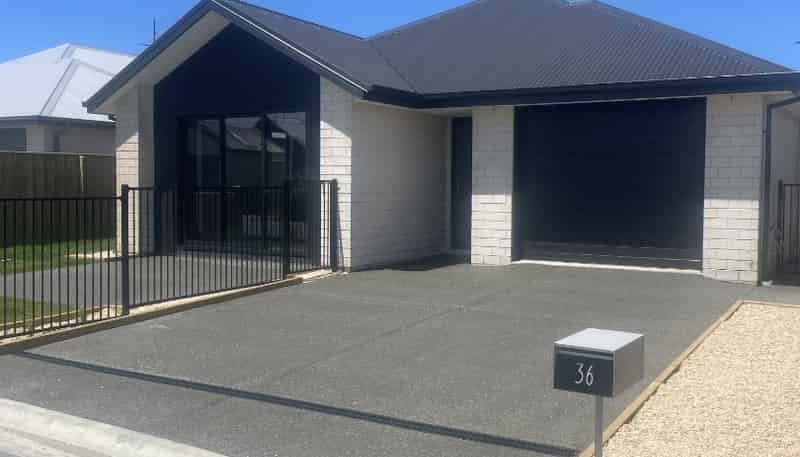 36 Edlin Lane, Pegasus