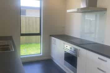 36 Edlin Lane, Pegasus