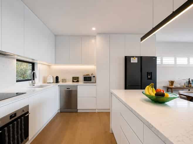 2 Jade Lake Crescent, Fernhill