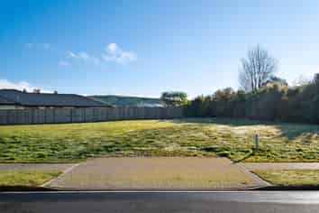 4 Three Kings Court, Outram