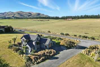 21 Coleridge Road, Windwhistle