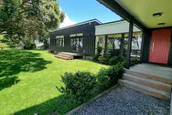 2a Second View Avenue, Beachlands