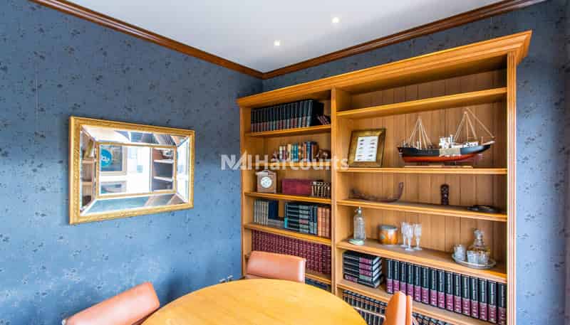 Retail/130 Kitchener Road, Milford