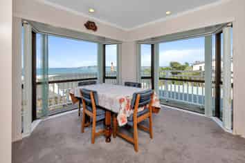 2 McKenzie Avenue, Onerahi