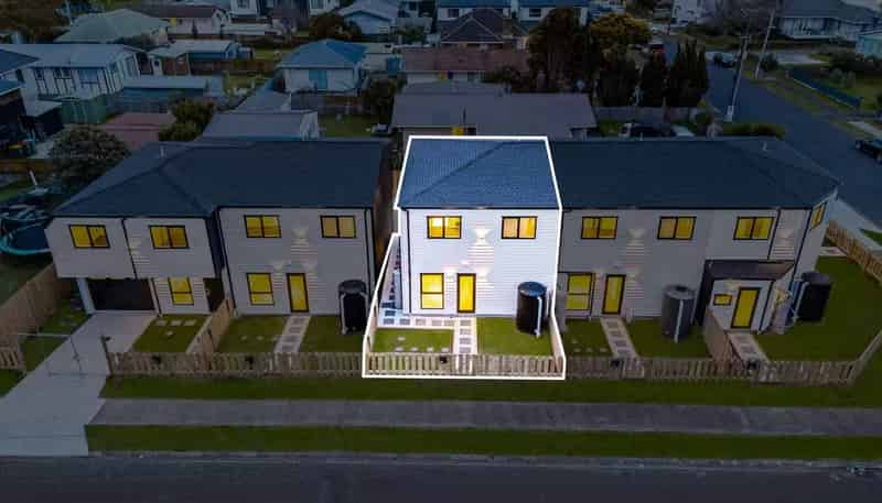 8C Von Sturmer Street, Mangere East