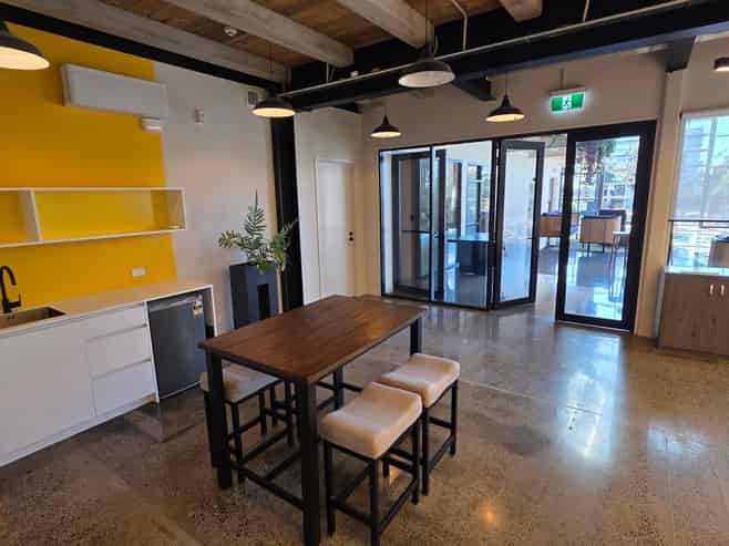 High End Office Central Hastings