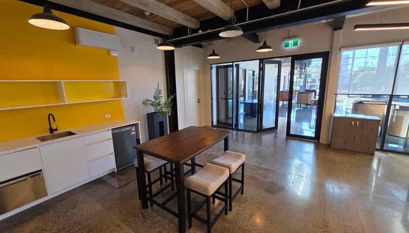 201-209 Queen Street East, Hastings