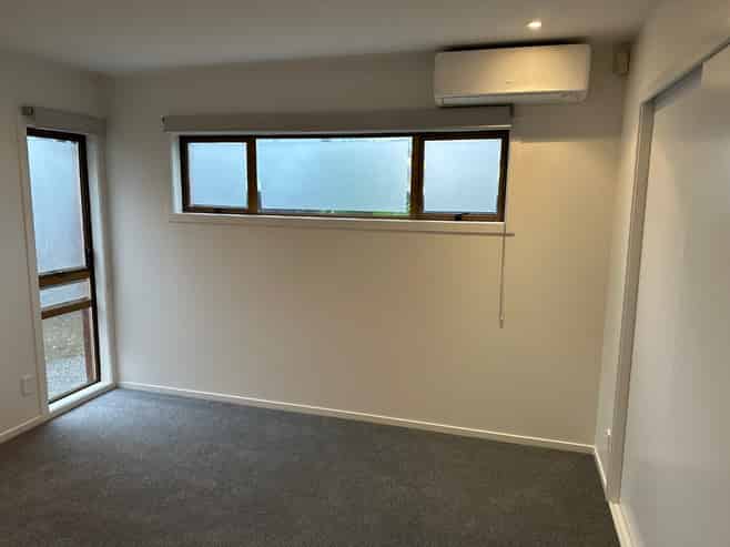 3/3 Omana Road, Milford