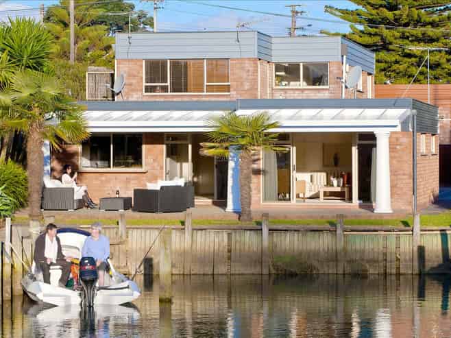 3/3 Omana Road, Milford