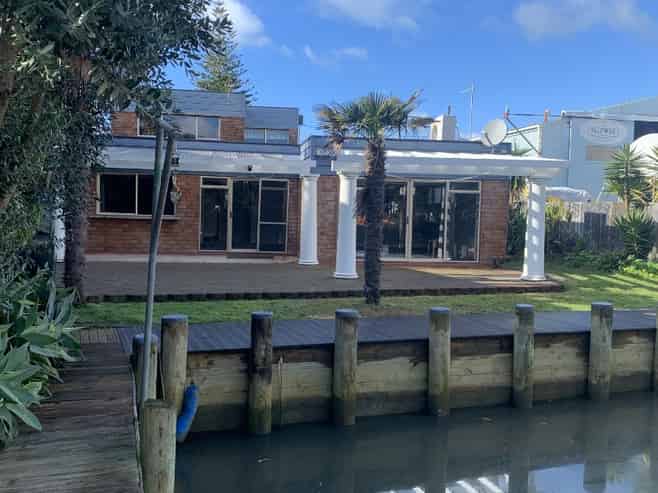 3/3 Omana Road, Milford