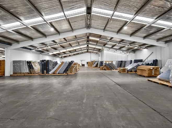 300 AMP Supply next to SH20