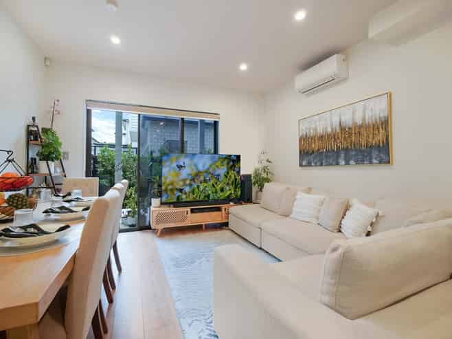 7/57 Kervil Avenue, Te Atatu Peninsula