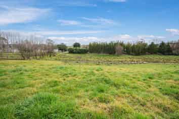 Lot 1&2/79 Tavinor Road, Otaika