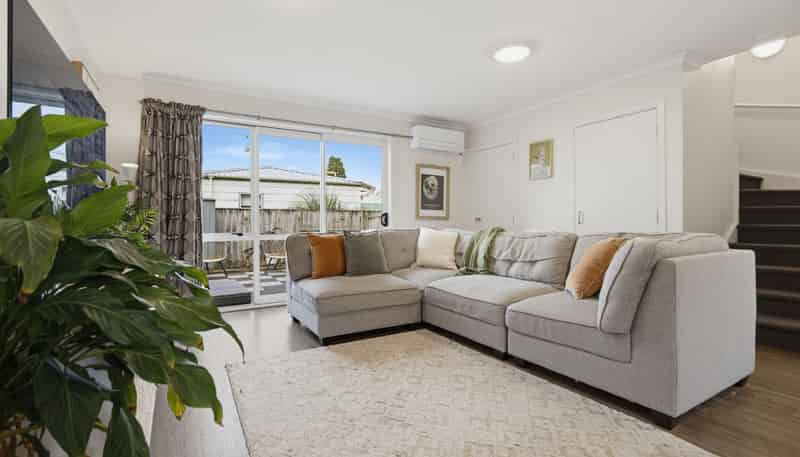 27 Chiefs Court, Hamilton East