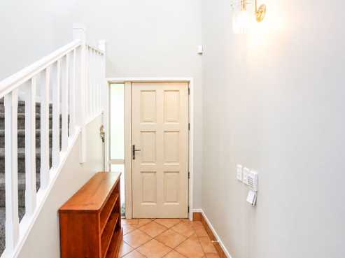 271A Clarkin Road, Fairfield